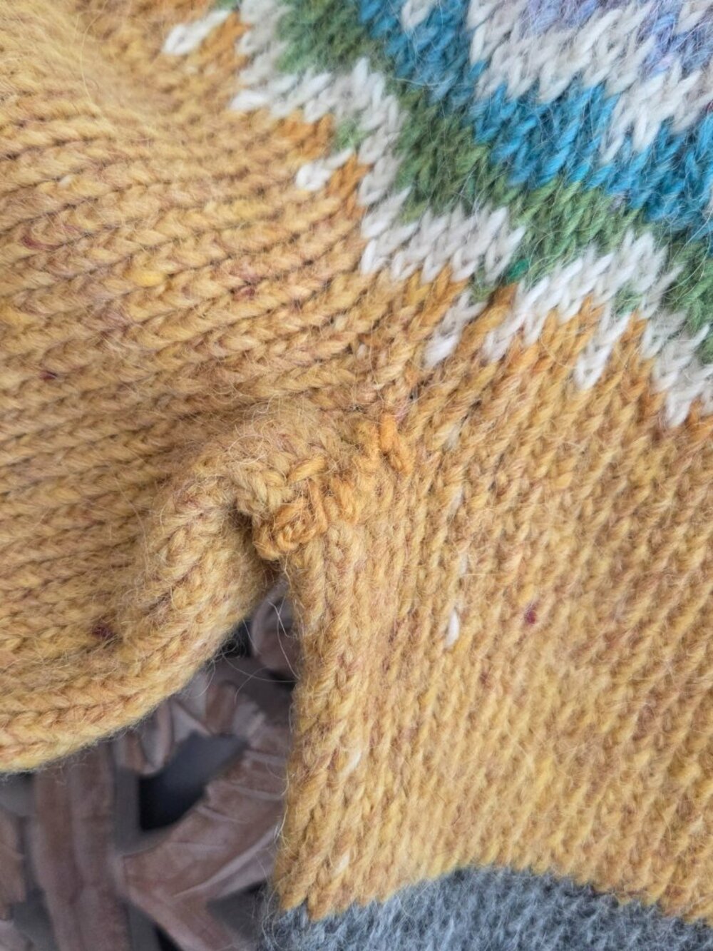 Oslo Hand-Knit Homemade Wool Sweater Classic Norwegian Fair Isle Bright Colors S - Picture 3 of 6